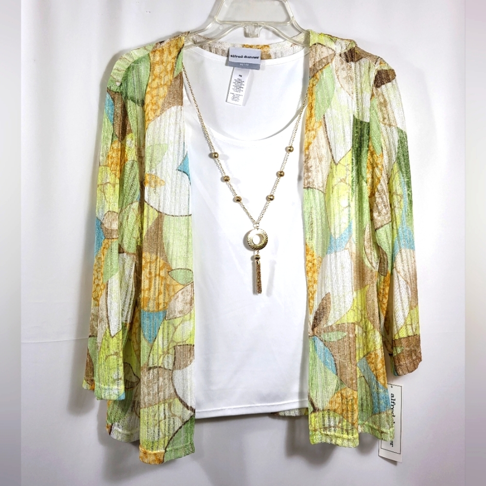 NWT Alfred Dunner white tank with attached blouse   women's PM  #1313